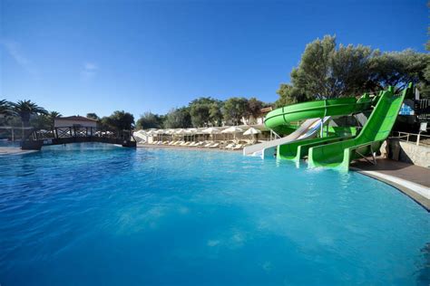 club resort atlantis all inclusive.